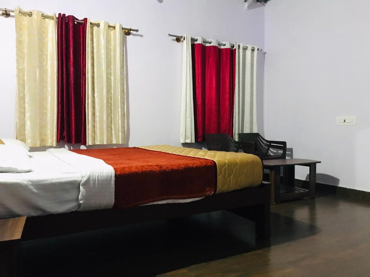 Greenhouse Homestay Siddapura  Exterior photo