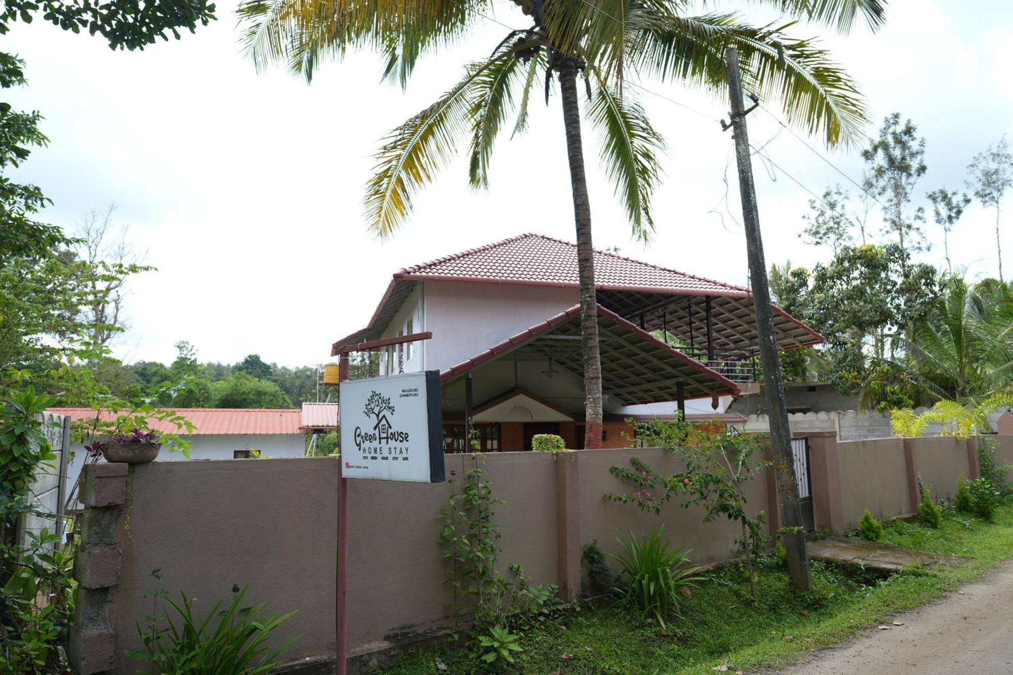 Greenhouse Homestay Siddapura  Exterior photo